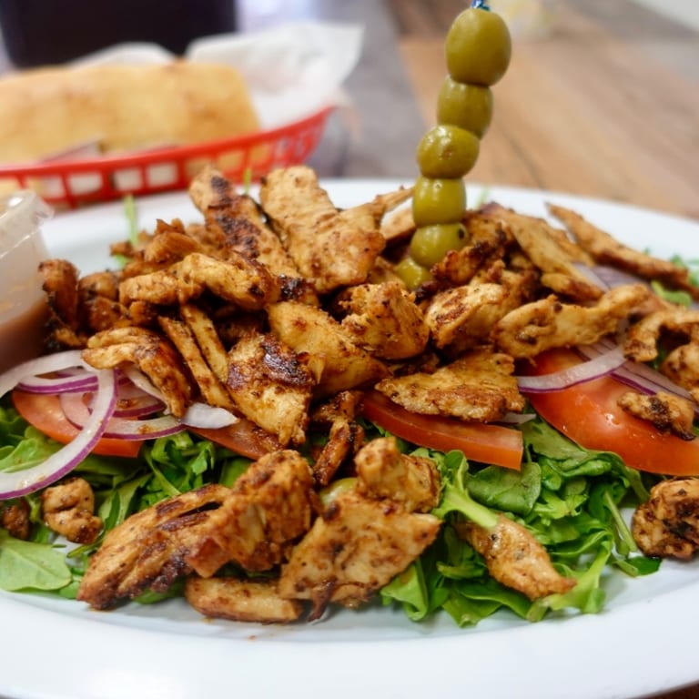 Fresh Arugula Salad: A Delicious Green Option