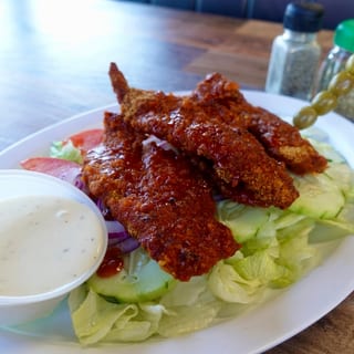 Buffalo Crispy Chicken Salad